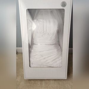 David’s Bridal Ivory Wedding Gown | Size 12 | Classic A-Line Dress